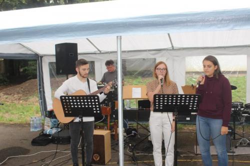 1800D3D4-B323-4118-841B-3951E00700E7