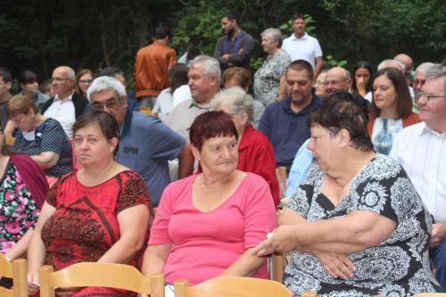 6F455612-8722-43B6-87FC-34F9FAF35E34