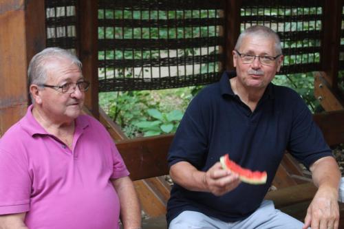 E167A419-8886-47DA-8085-DE99D3D8E9E4